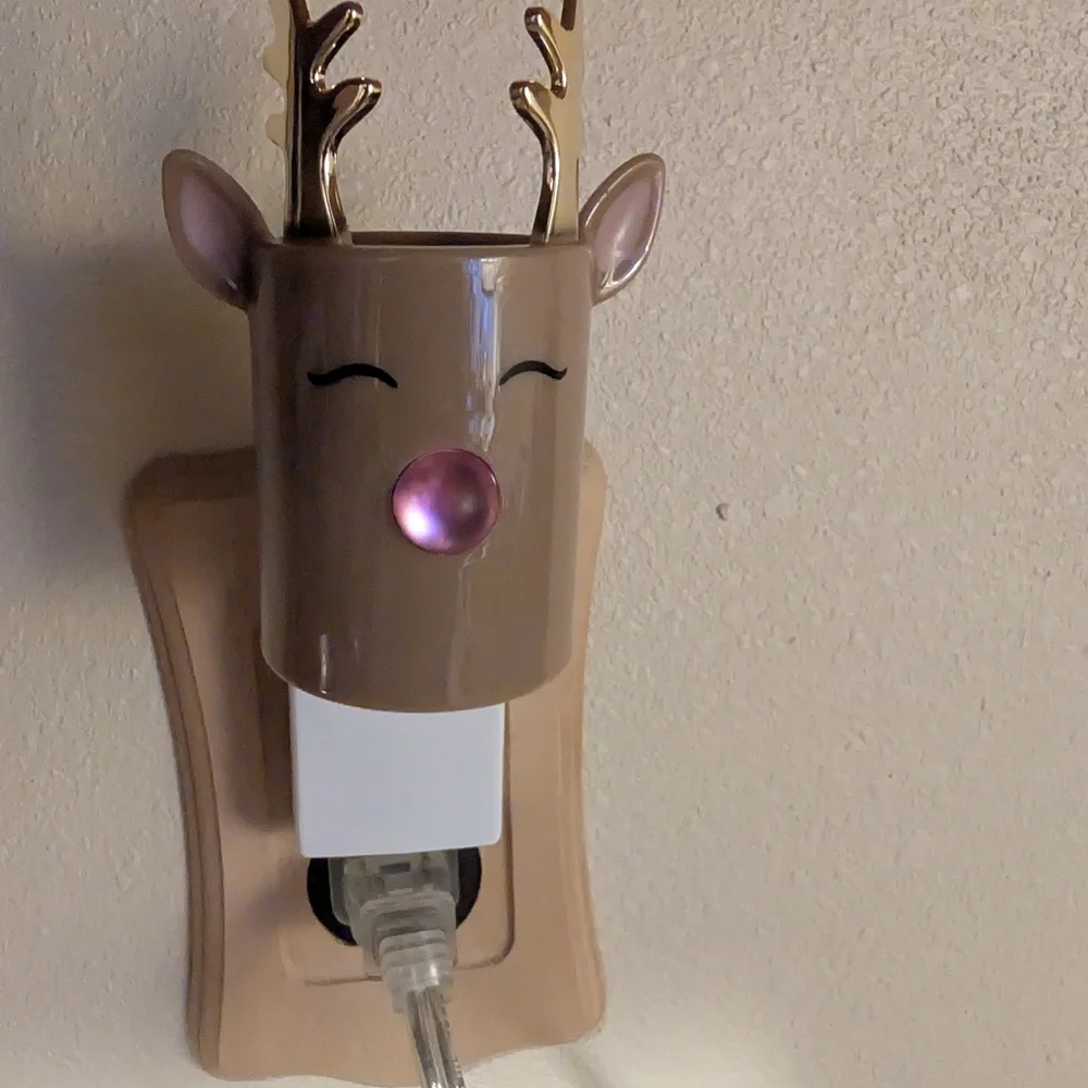 Bath And Body Works Wallflowers - Picture 2 of 10